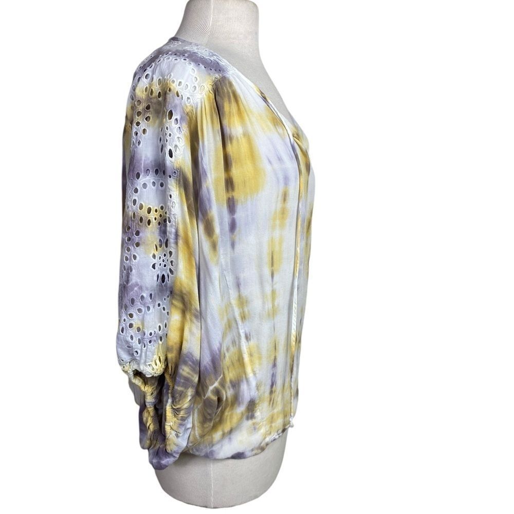 Young Famous & Broke M peasant blouse w/ 3/4 sleeves yellow, lavender, eyelet